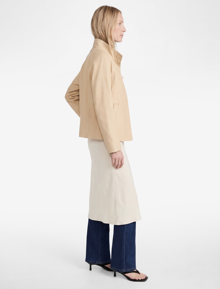  Pamuklu Uzun Kollu Cepli Düğmeli Oversize Dik Yaka Gabardin Kısa Trençkot