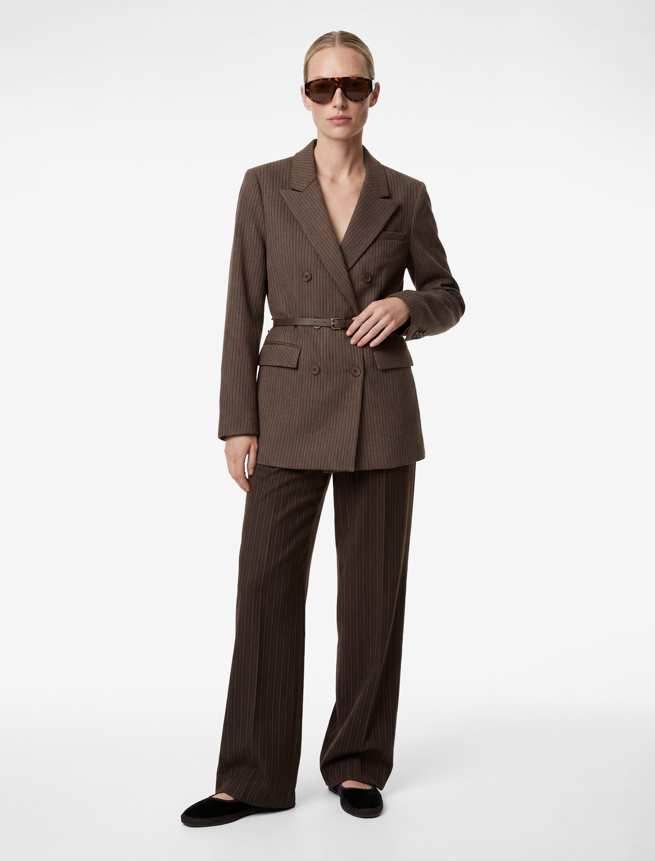   Kemer Detaylı Cepli Viskon Karışımlı Düğmeli Kruvaze Yaka Blazer Ceket