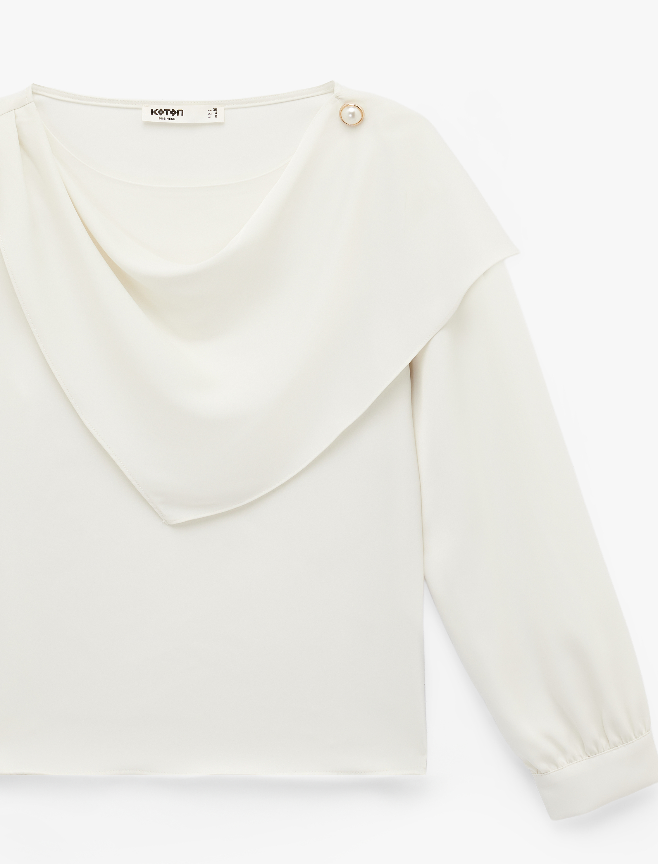   Dökümlü Şal Yaka Metal Aksesuarlı İnci Detaylı Uzun Kollu Saten Bluz