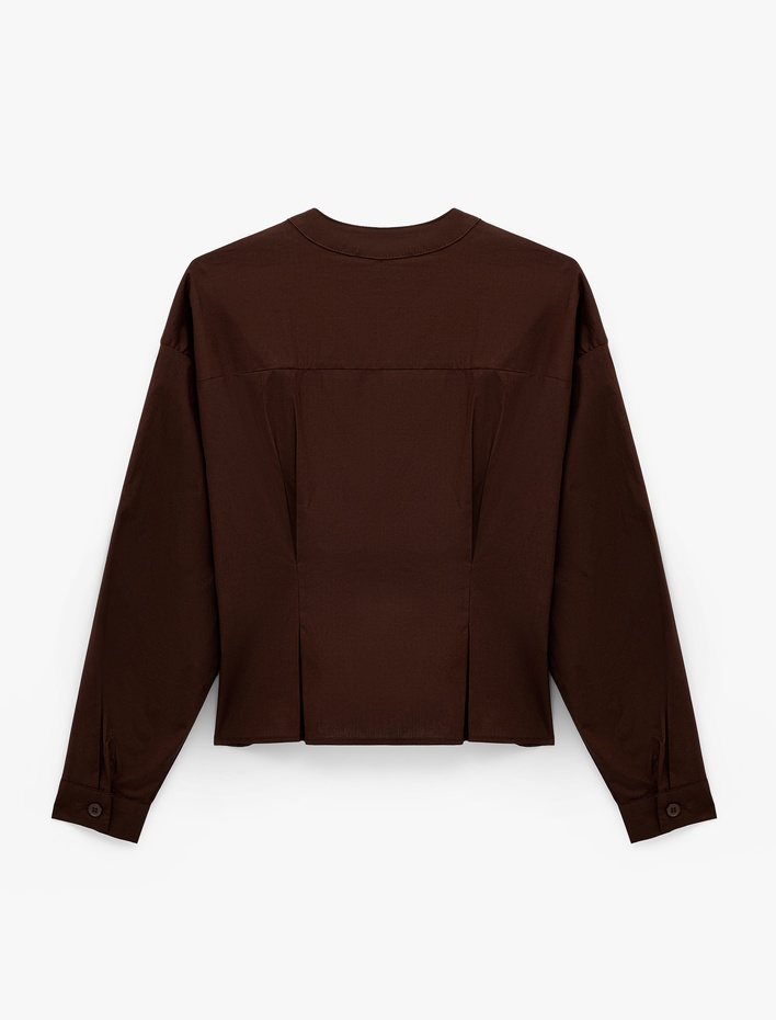  Pamuklu Uzun Kollu Düğmeli V Yaka Gömlek