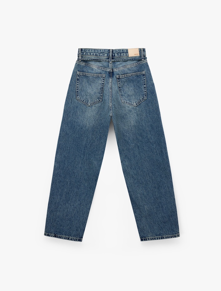  Pamuklu Kemerli Dikiş Detaylı Rahat Kalıp Düz Paça Denim Pantolon - Ballon Jeans