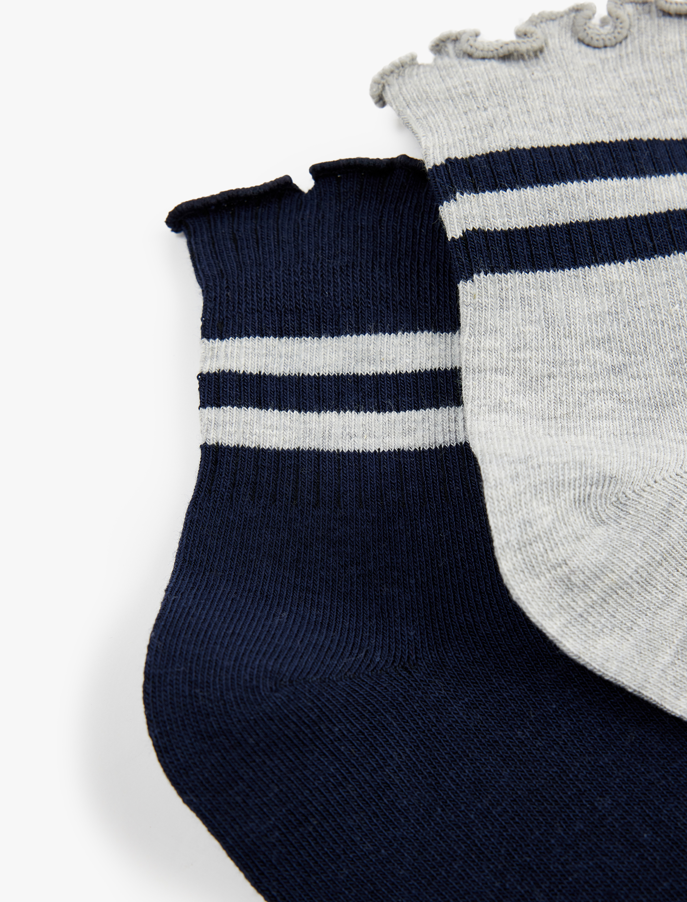  Kadın Çizgili Fırfır Detaylı 2'li Çorap Seti