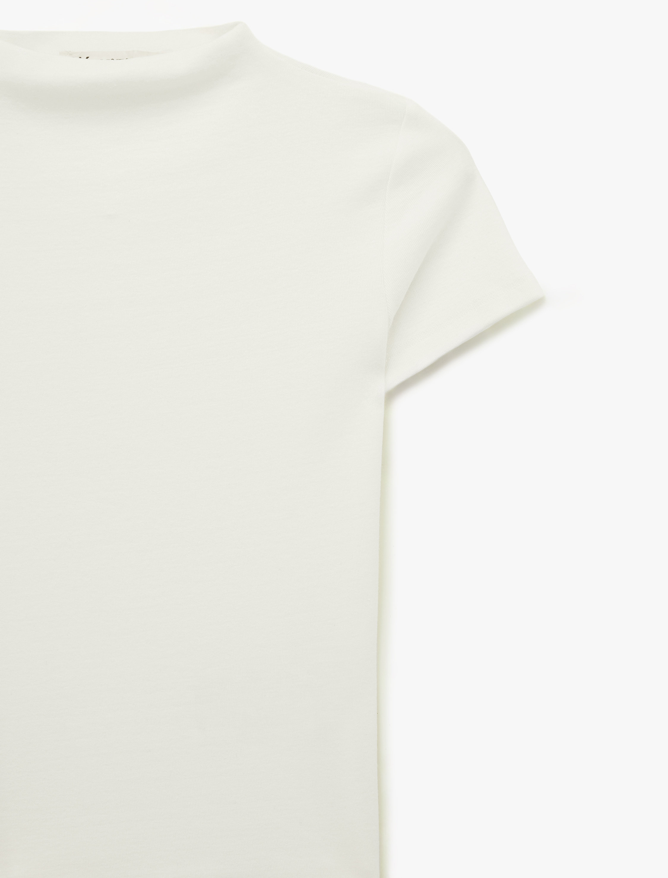   Modal Karışımlı Slim Fit Kısa Kollu Dik Yaka Tişört