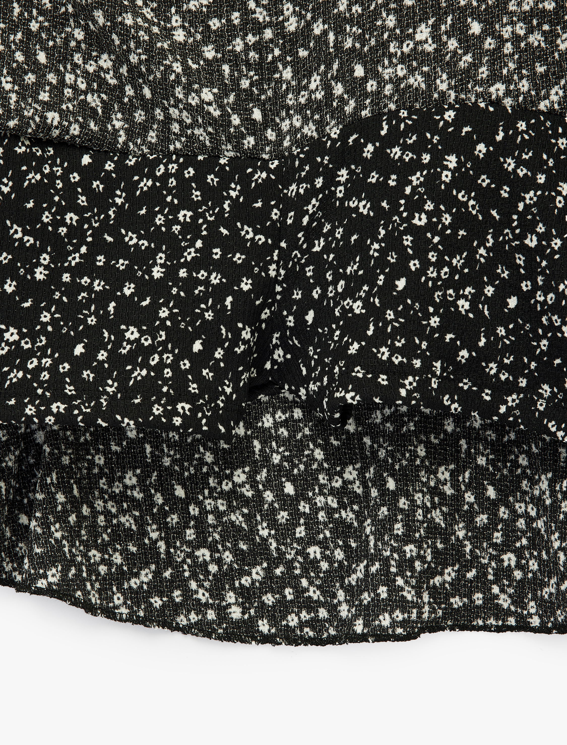   Rahat Kesim Bürümcük Çiçekli Mini Şort Etek