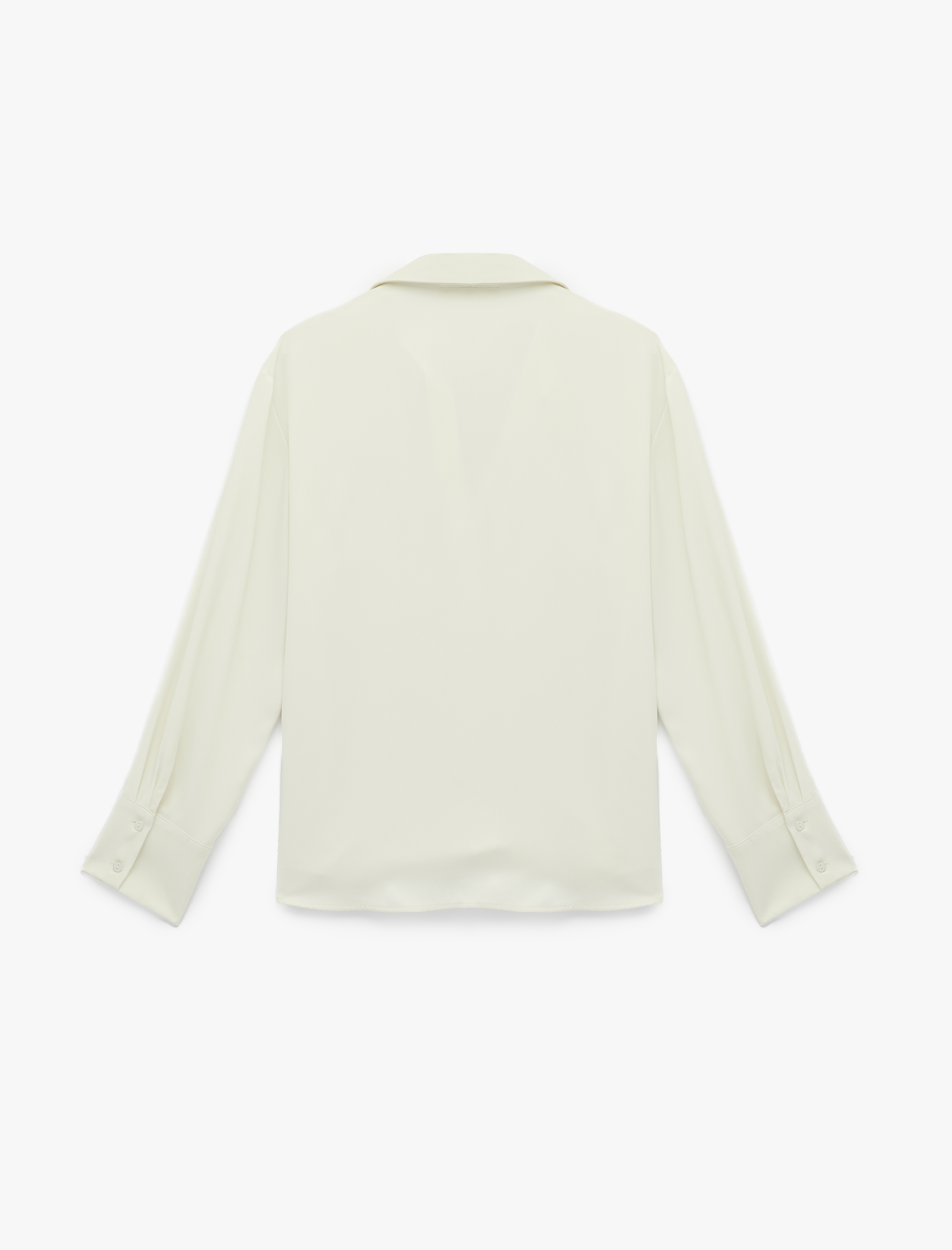   Klasik Yaka Uzun Kollu Rahat Kalıp Düğmeli Saten Gömlek