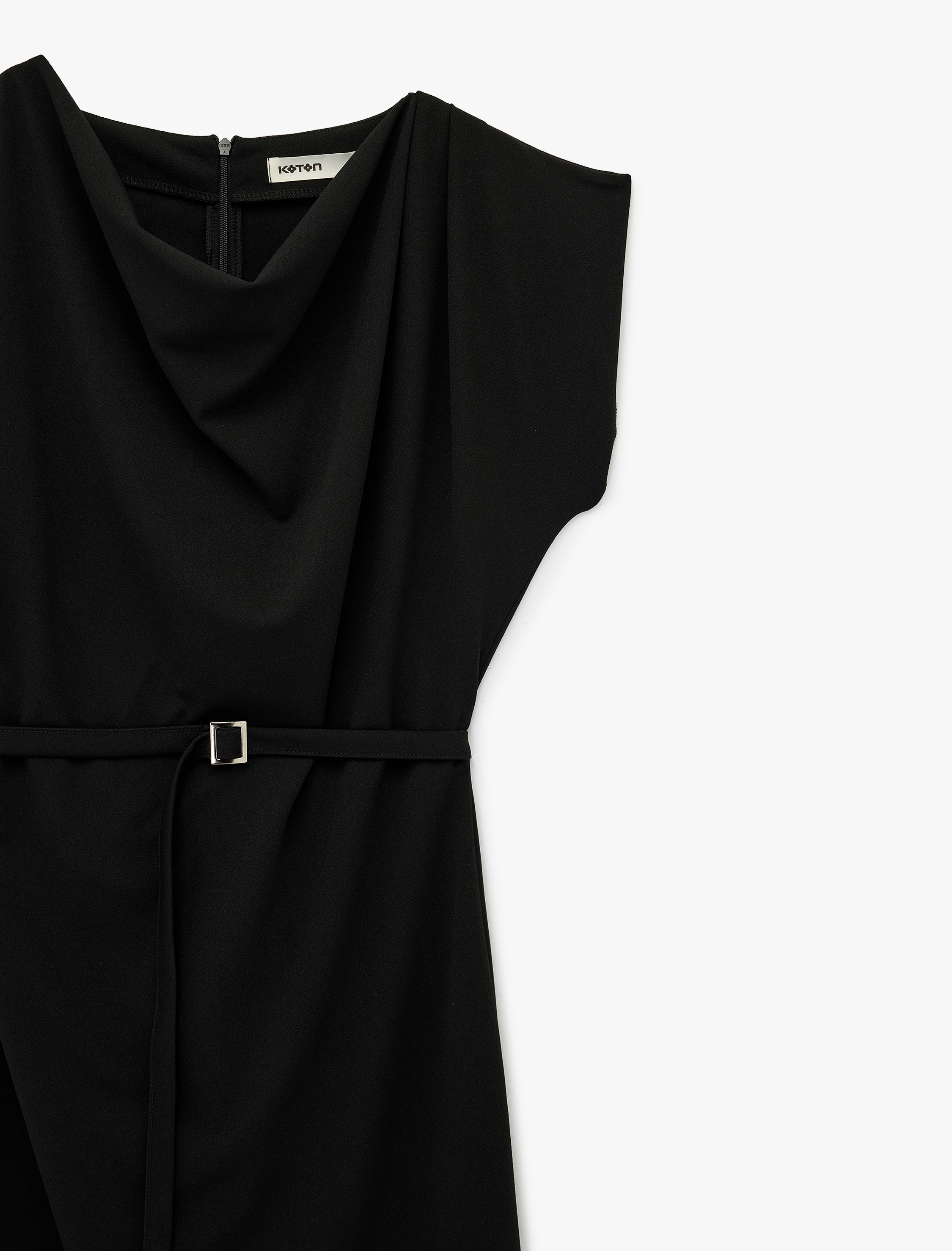   Krep Scuba Kumaş Degaje Yaka Kolsuz Kemerli Midi Elbise