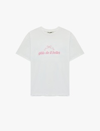 Rahat Kalıp Kısa Kollu Bisiklet Yaka Pamuklu Fiyonk Baskılı Tişört