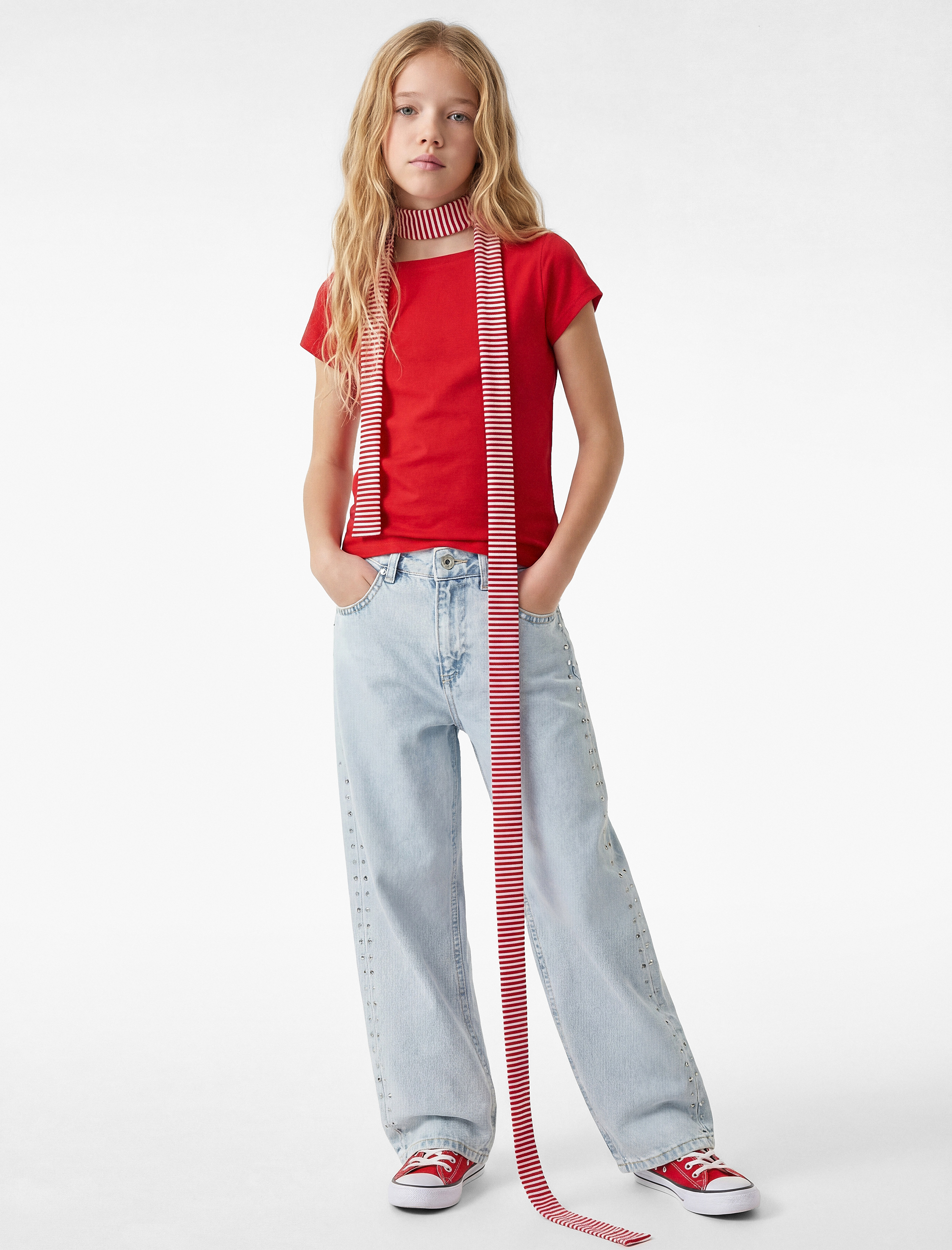  Kız Çocuk Asimetrik Düşük Omuz Kısa Kollu Modal Tişört