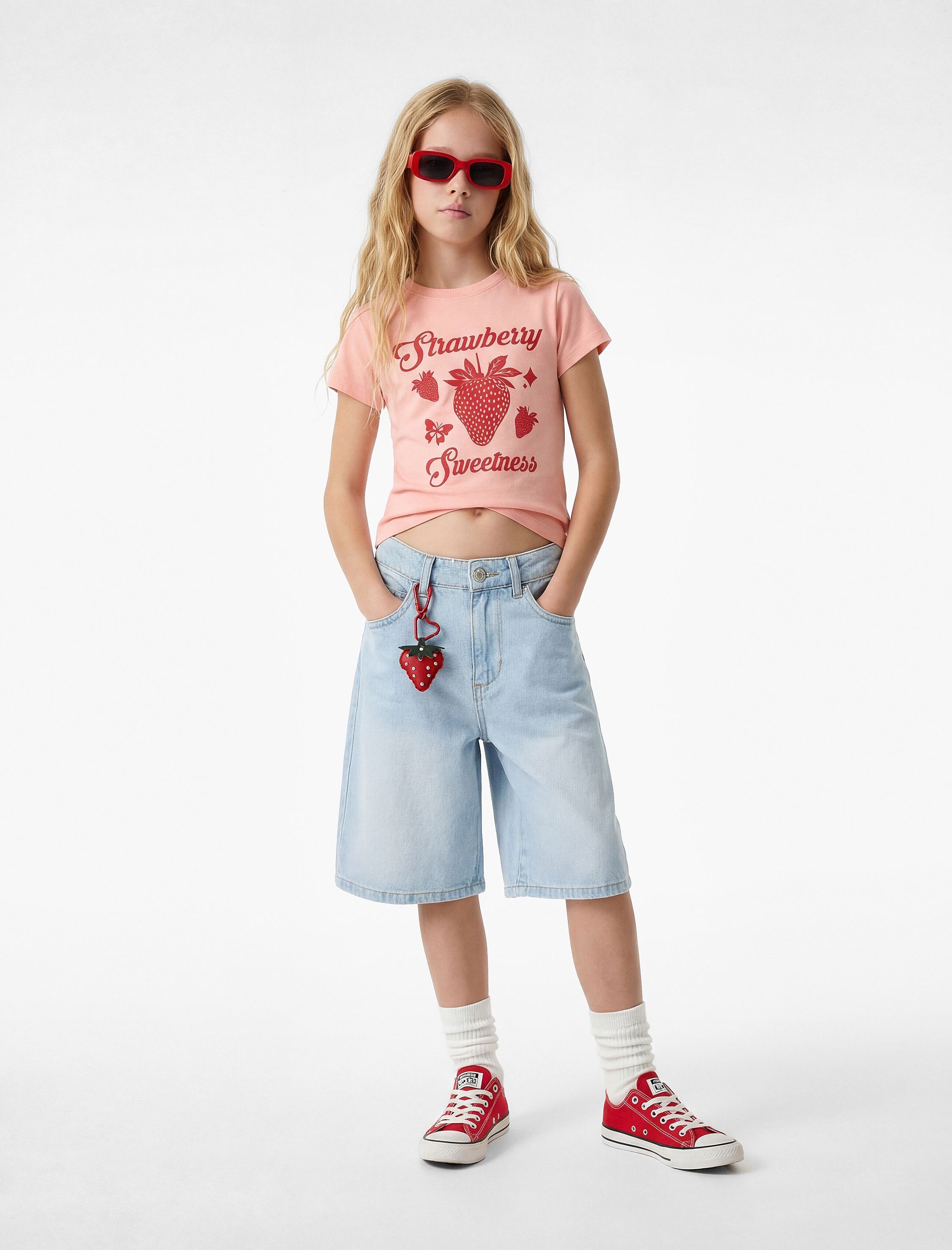  Kız Çocuk Çilek Baskılı Kısa Kollu Bisiklet Yaka Pamuklu Tişört