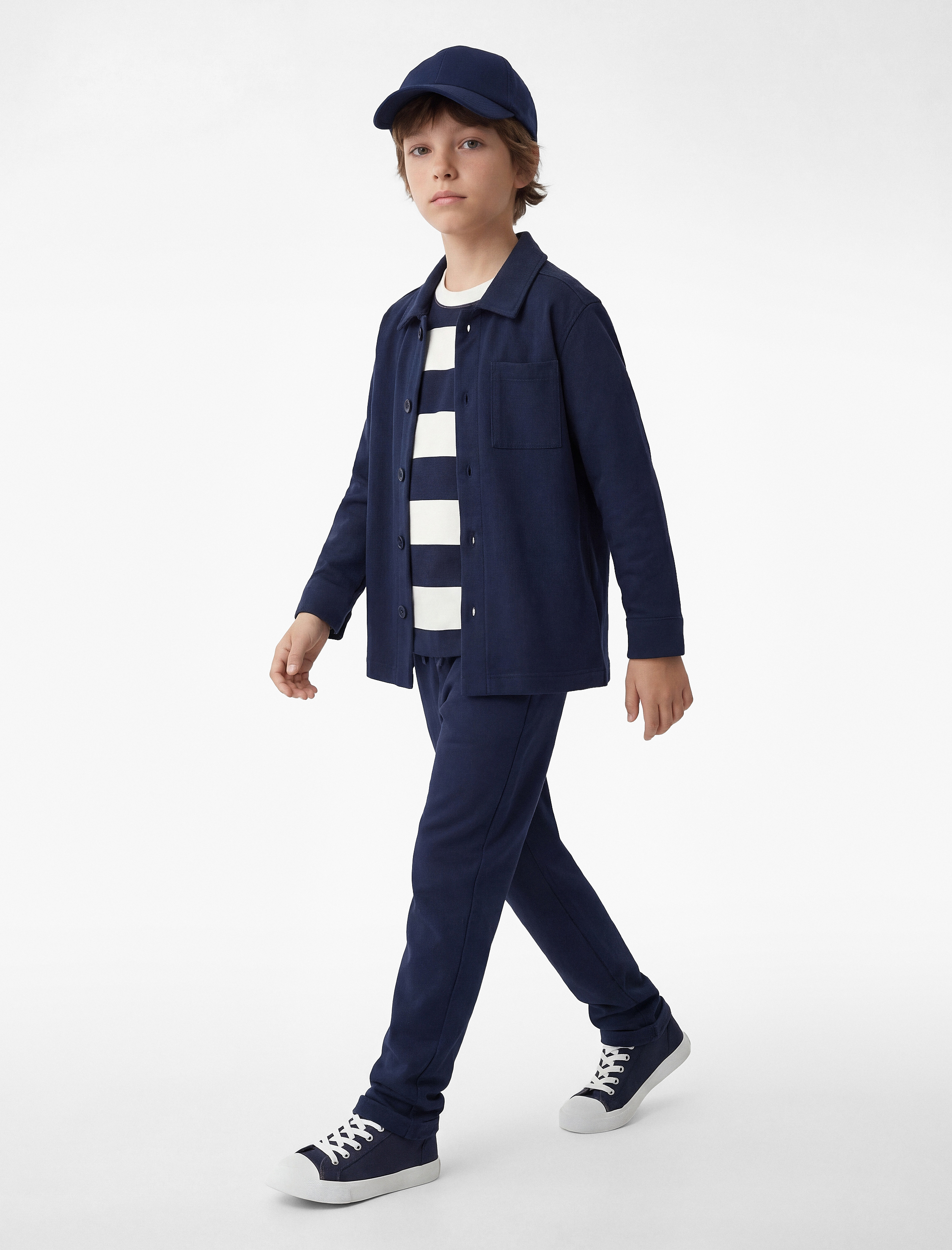  Erkek Çocuk Uzun Kollu Düğmeli Tek Cepli Gömlek Ceket