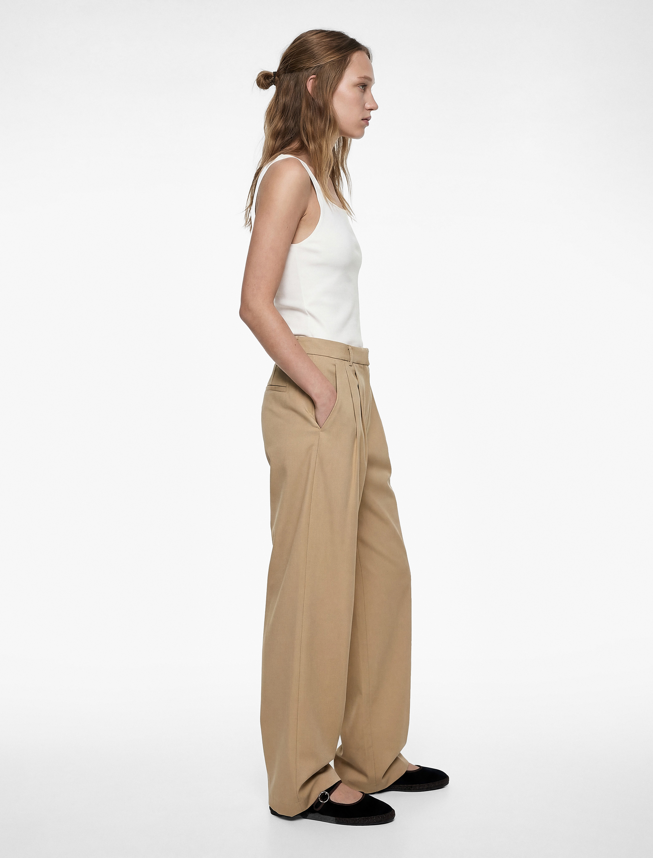   Pamuklu Kare Yaka Drapeli Kolsuz Bluz