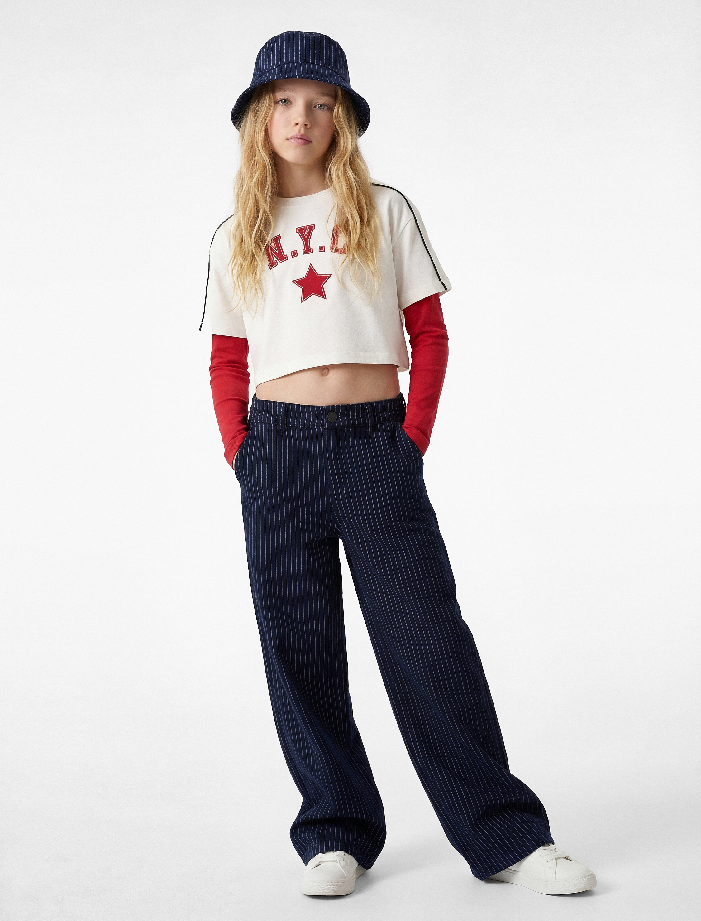  Kız Çocuk Kemer Detaylı Rahat Kalıp Çizgili Geniş Paça Pantolon