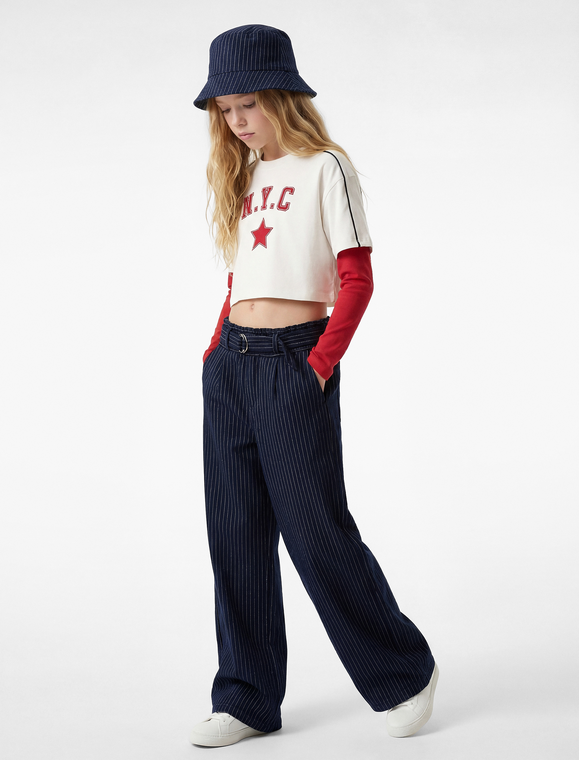  Kız Çocuk Kemer Detaylı Rahat Kalıp Çizgili Geniş Paça Pantolon