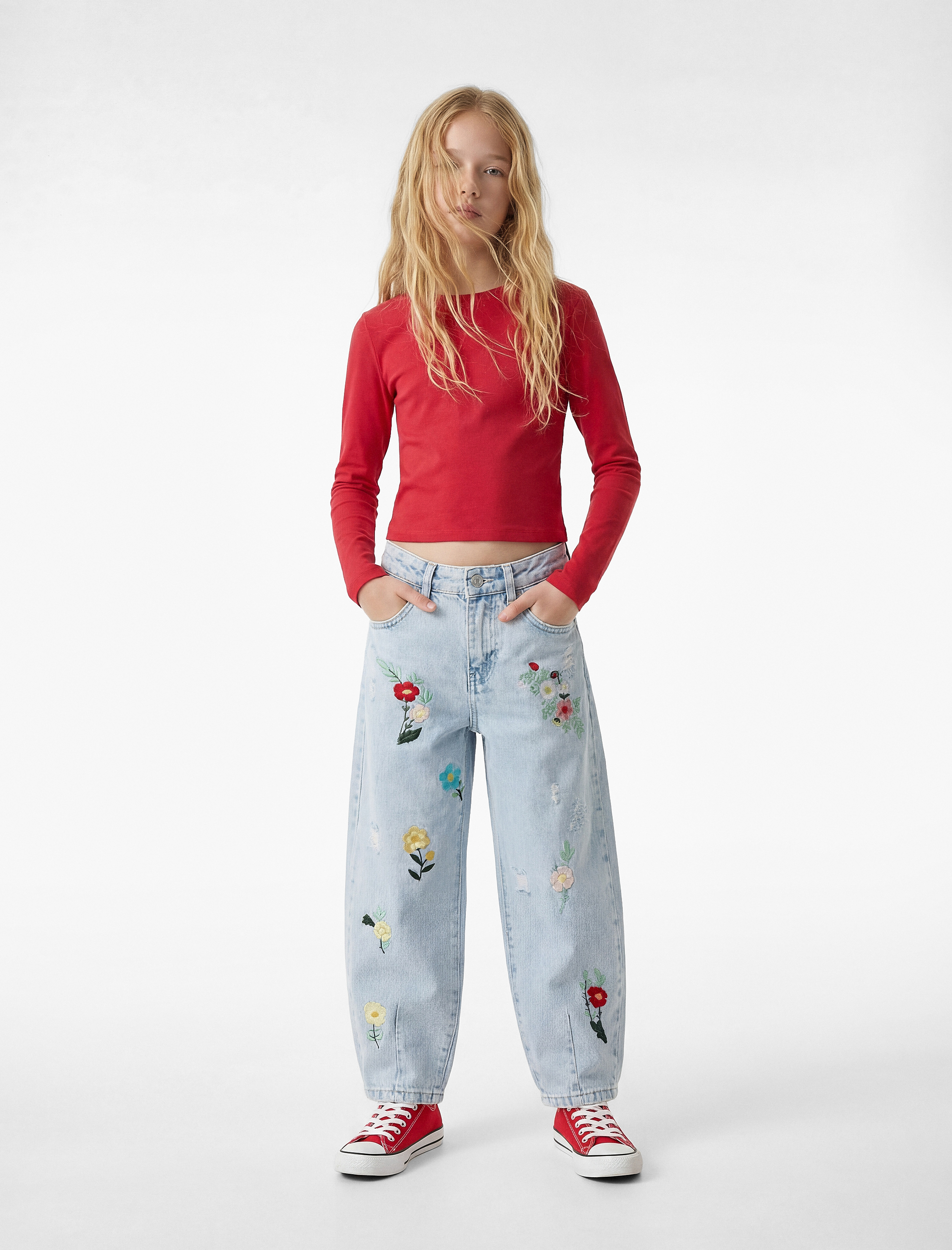  Kız Çocuk Pamuklu Yüksek Bel Çiçek İşlemeli Loose Fit Jean Pantolon