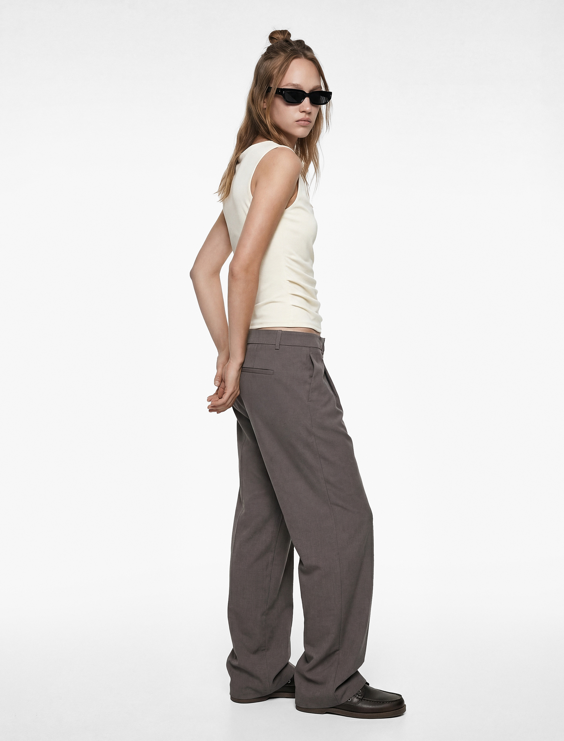   Slim Fit Drape Detaylı Kolsuz Bisiklet Yaka Bluz