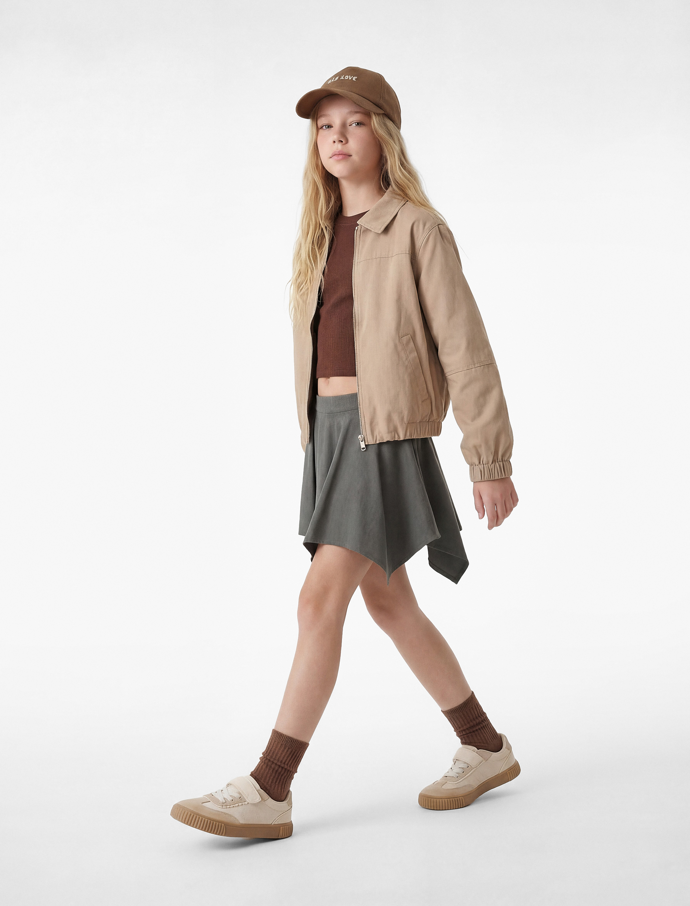  Kız Çocuk Asimetrik Kesim Viskon Karışımlı Etek