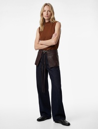 Dik Yaka Kolsuz Triko Bluz