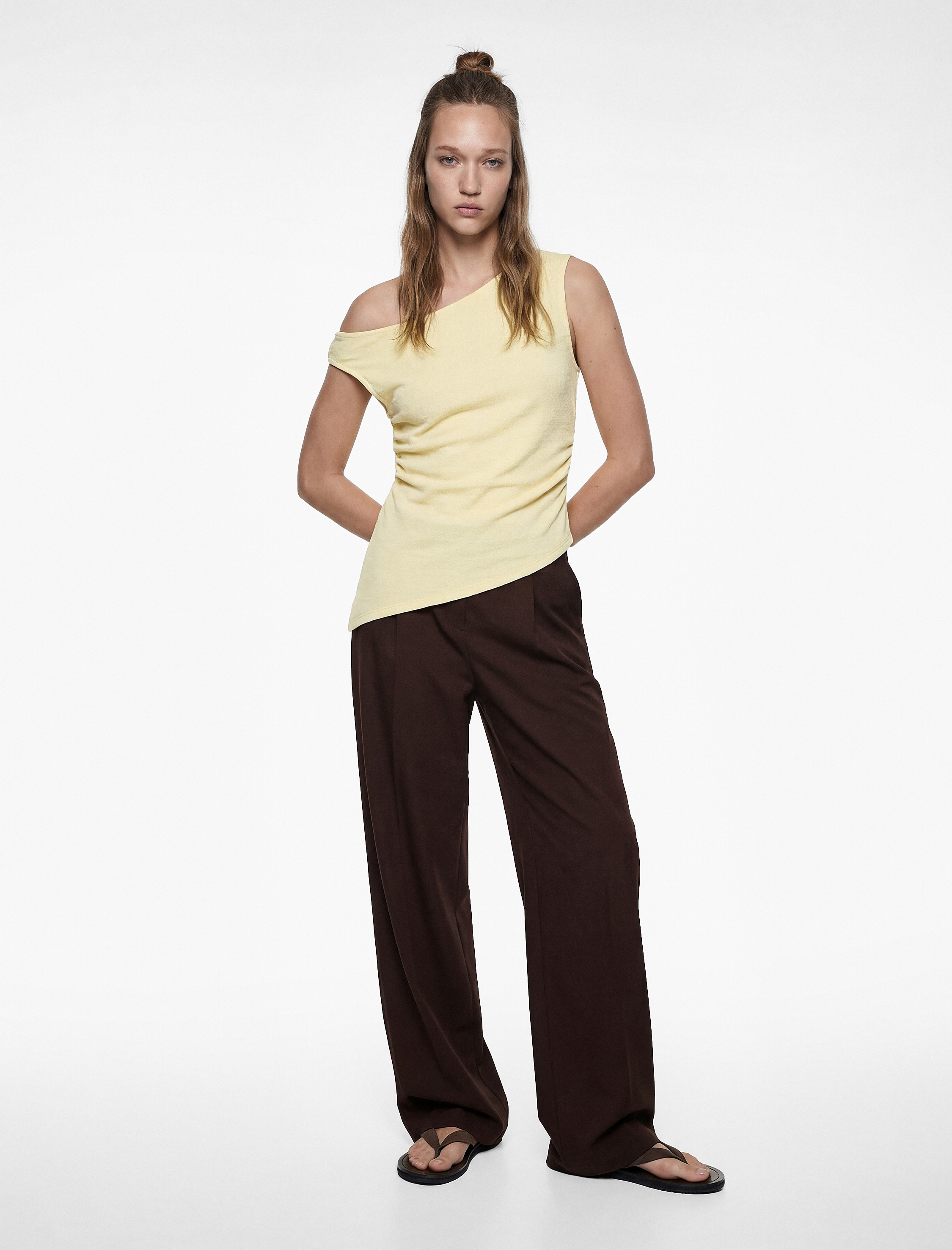   Asimetrik Drapeli Kolsuz Slim Fit Bürümcük Kolsuz Bluz