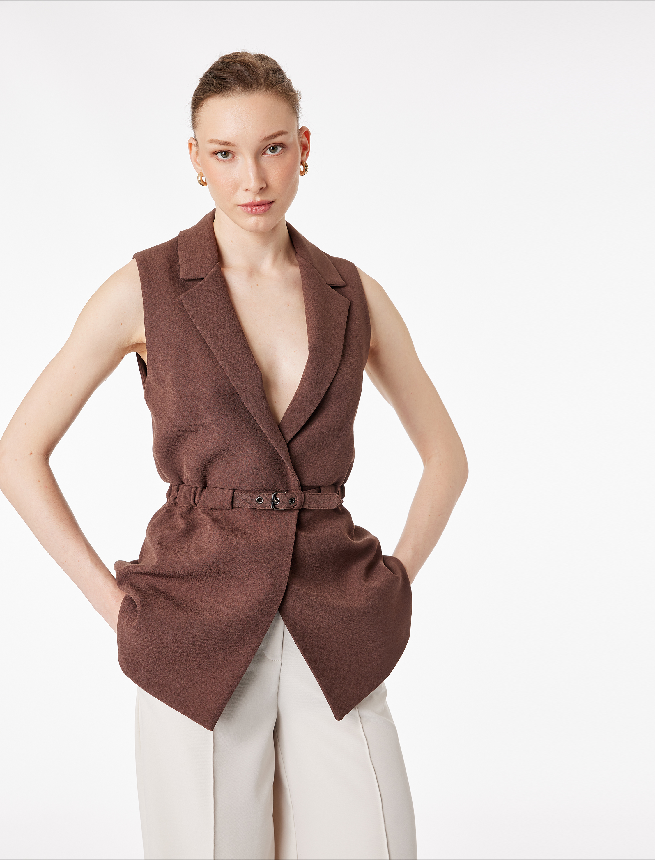   Regular Fit Kolsuz Kemerli Kruvaze Yaka Yelek