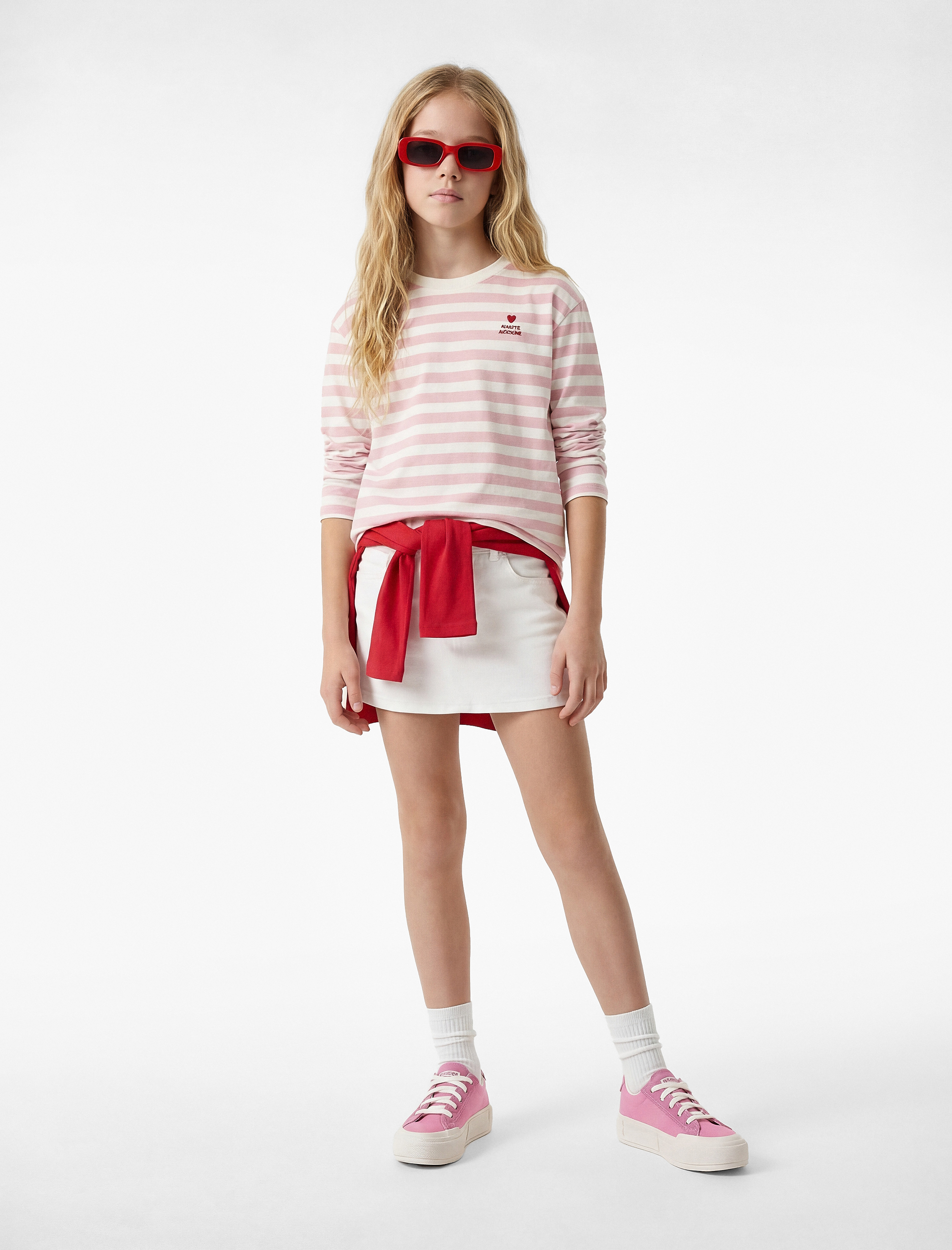  Kız Çocuk Pamuklu Uzun Kollu Bisiklet Yaka Nakışlı Çizgili Tişört