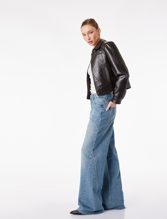  Yüksek Bel Dikiş Detaylı Düğmeli Cepli Geniş Paça Denim Pantolon - Wide Leg Jean