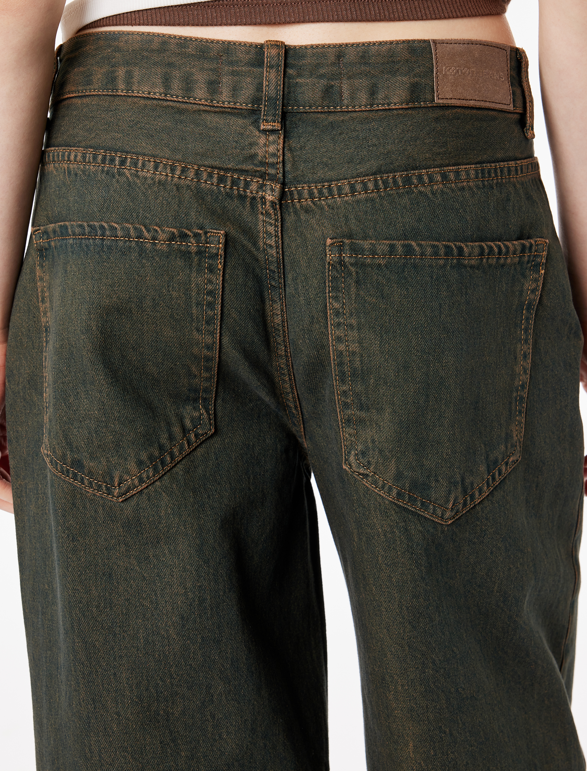   Bol Kalıp Düğmeli Cepli Yıkamalı Geniş Paça Denim Pantolon - Loose Straight Fit Jean