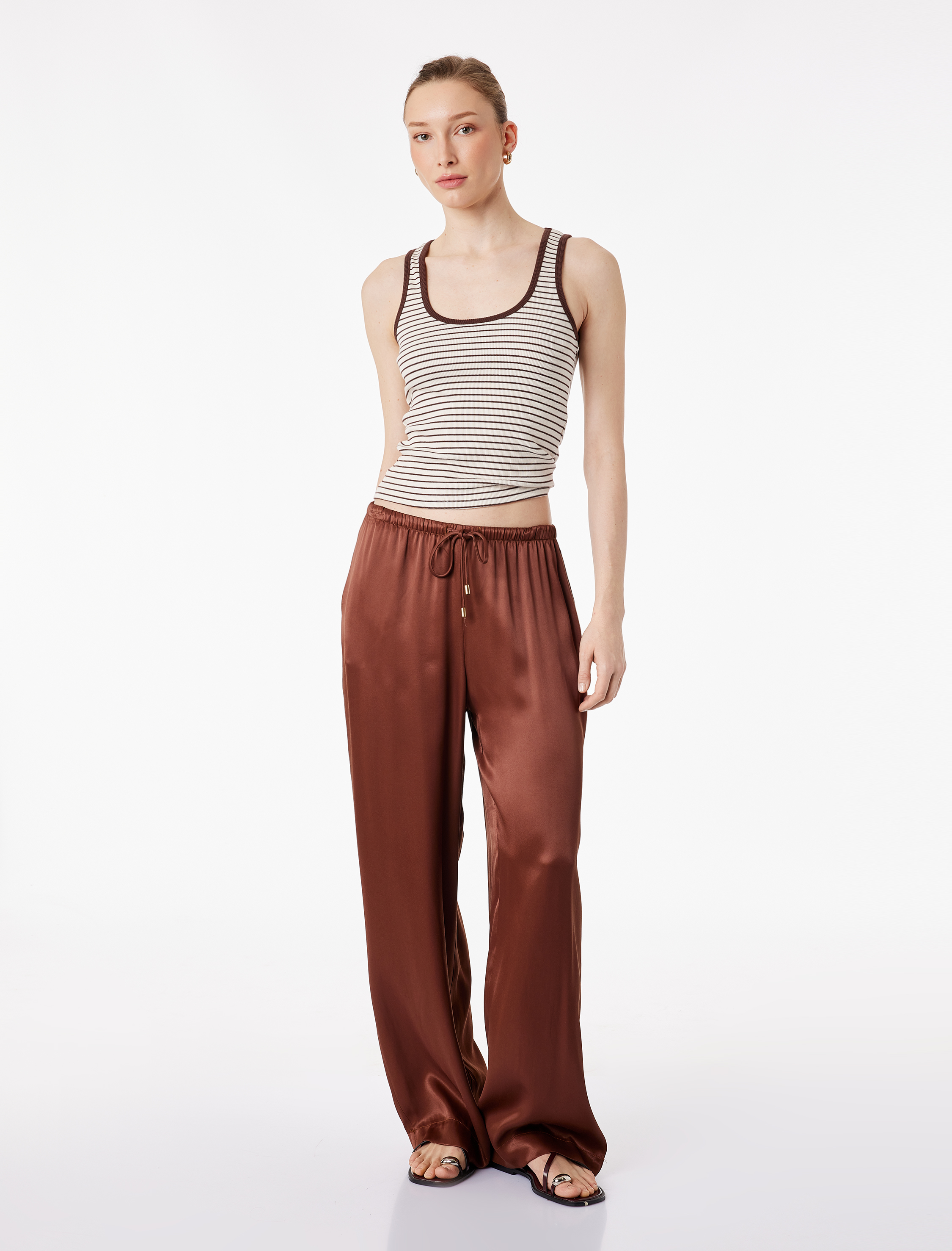   Beli Bağlamalı Düz Bol Paça Saten Pantolon