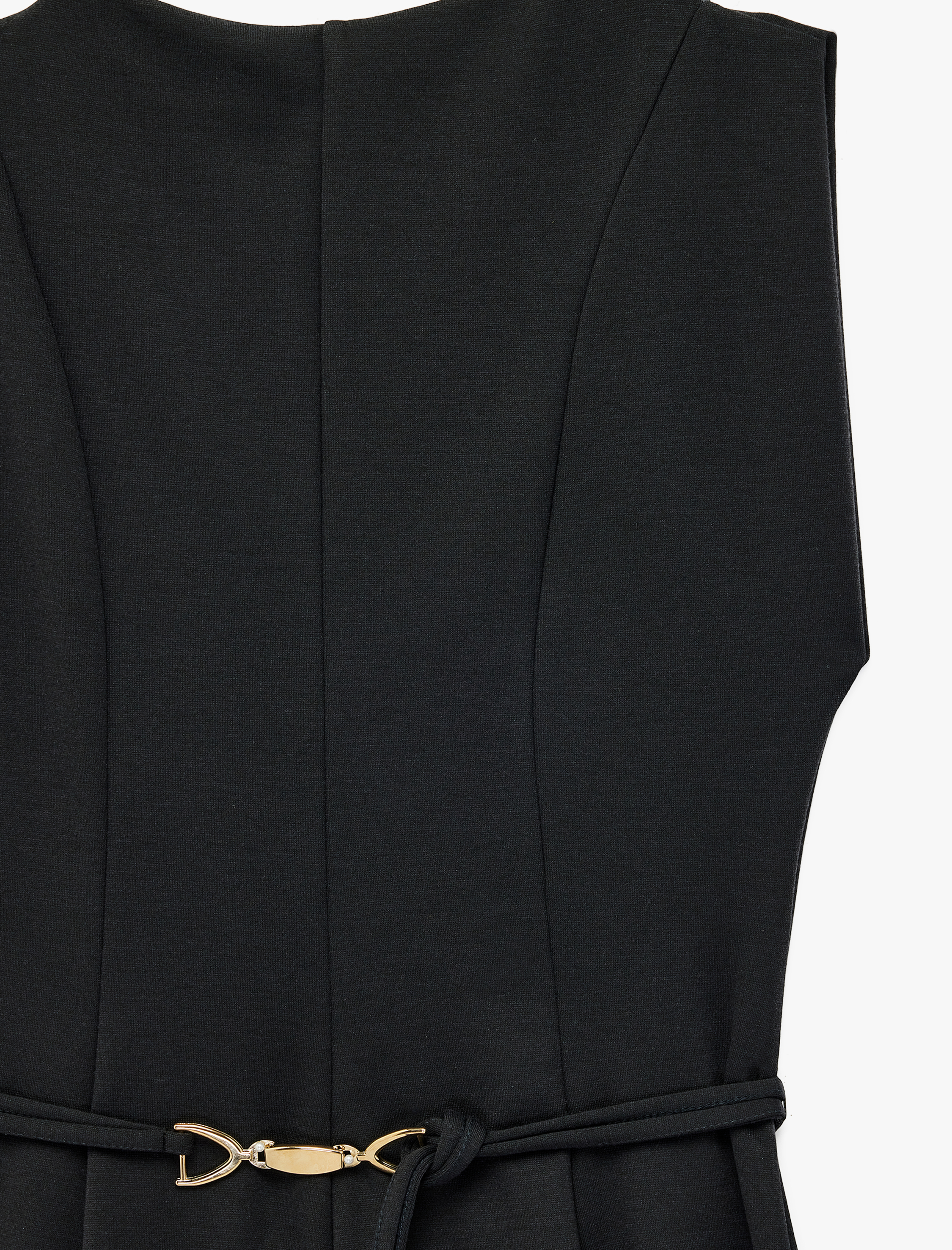   Pileli Yuvarlak Yaka Kolsuz Midi Boy Kemerli Elbise