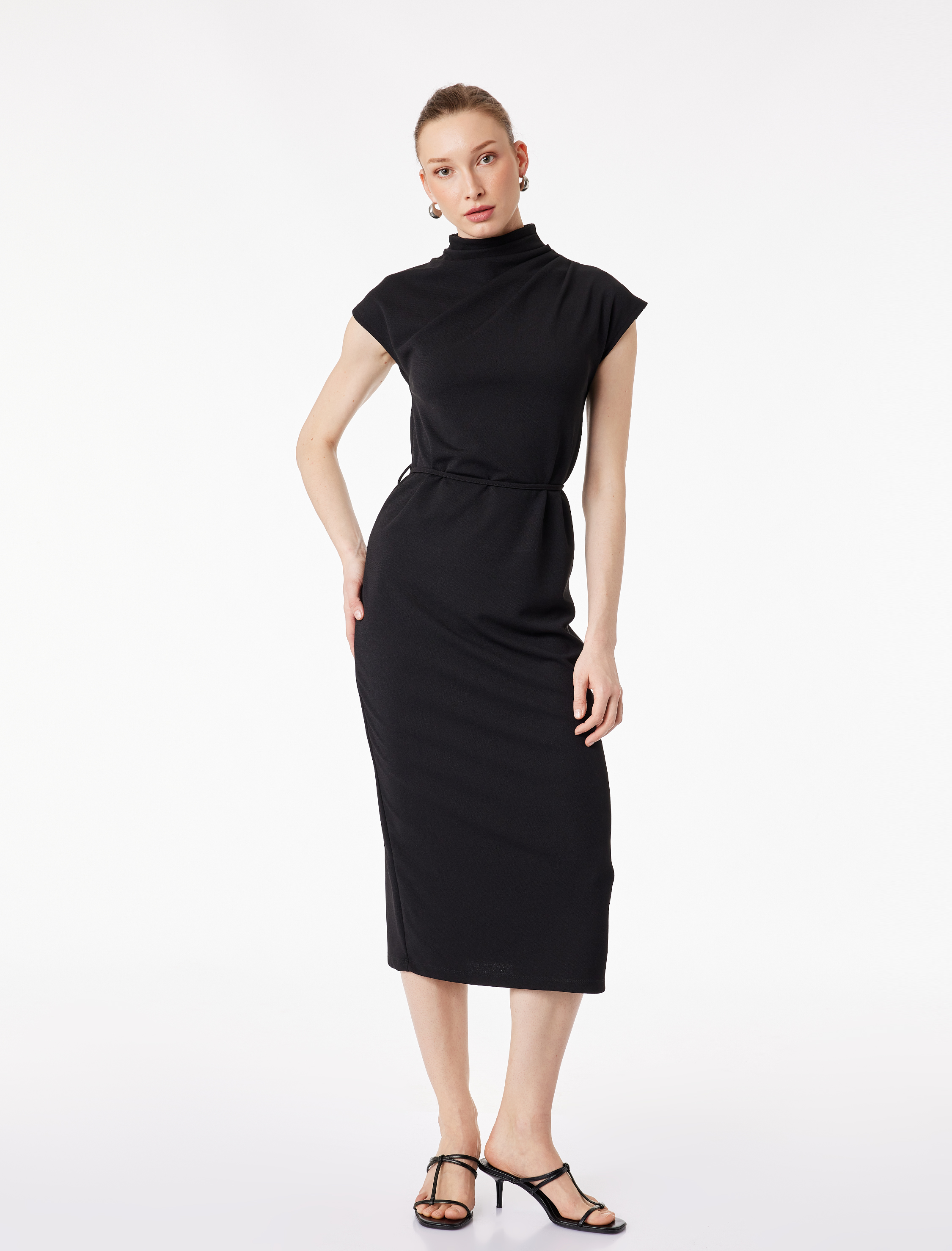   Drapeli Dik Yaka Kolsuz Midi Elbise