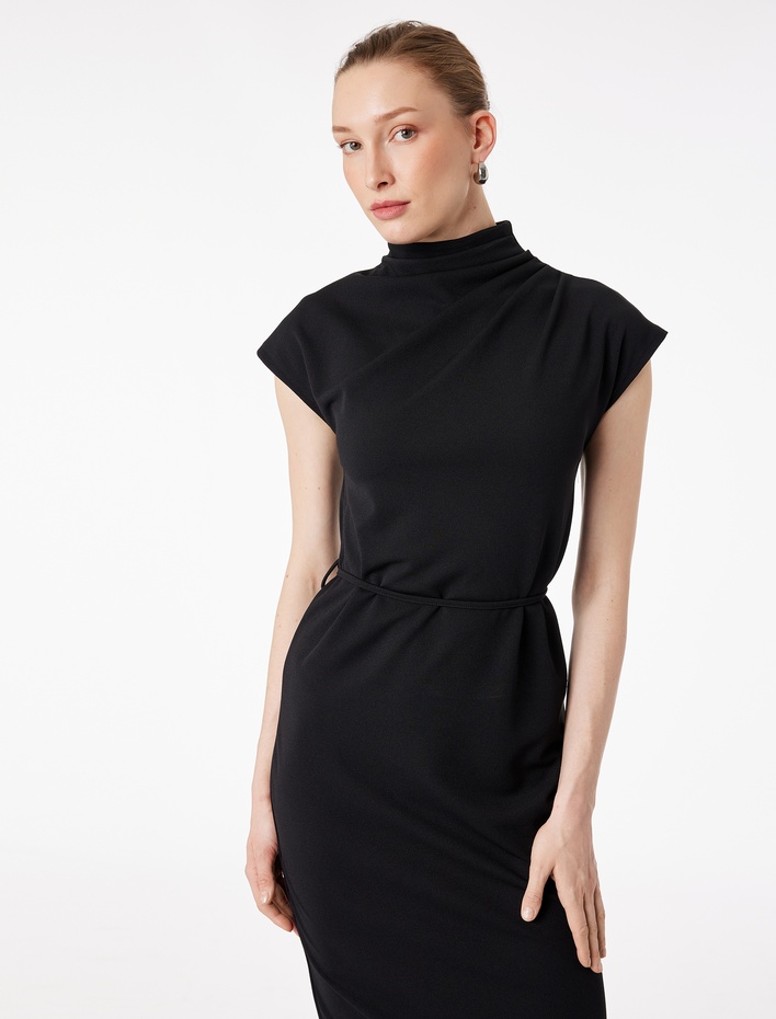  Drapeli Dik Yaka Kolsuz Midi Elbise