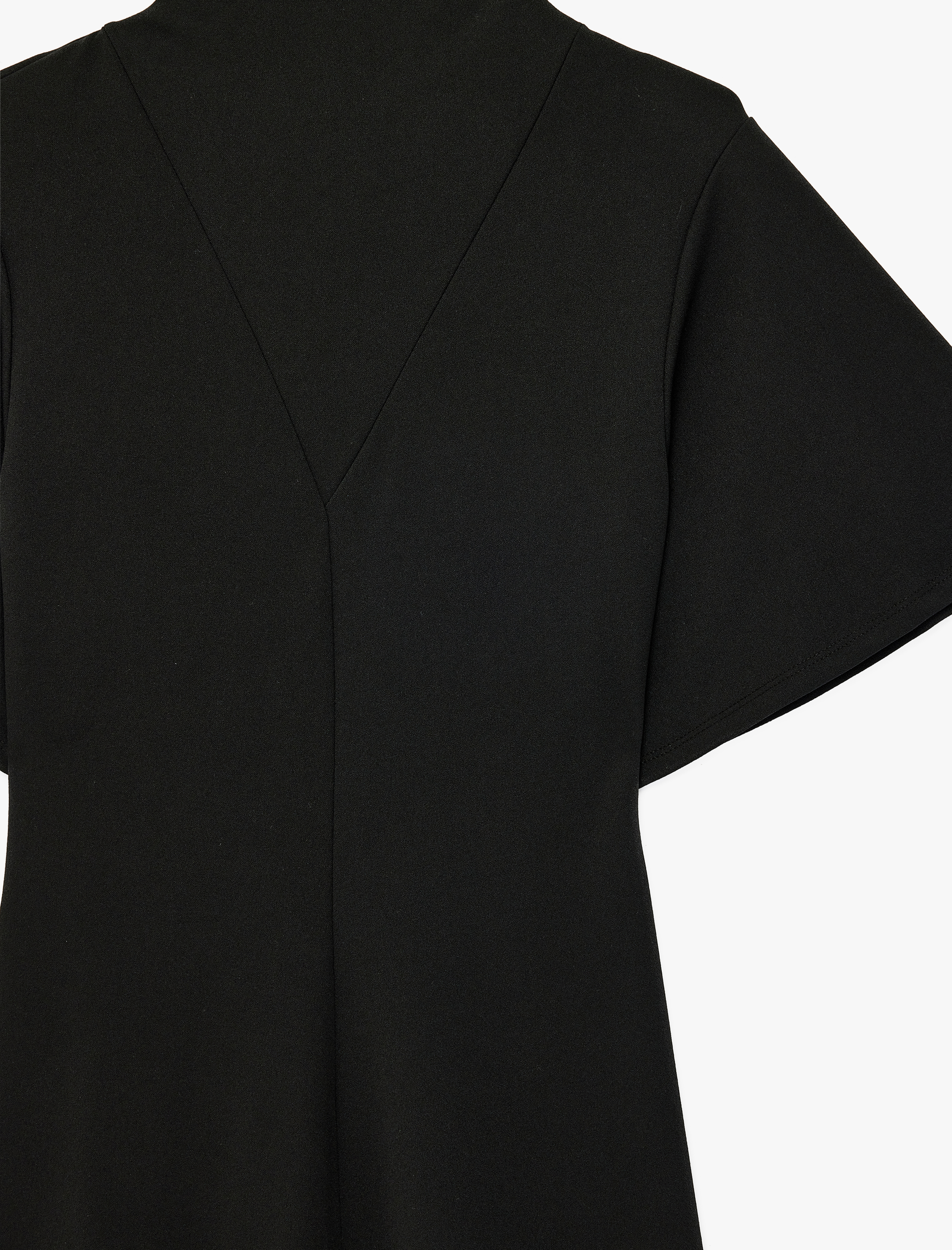   Krep Scuba Kumaş Kısa Yarasa Kollu Geniş Dik Yaka Uzun Elbise