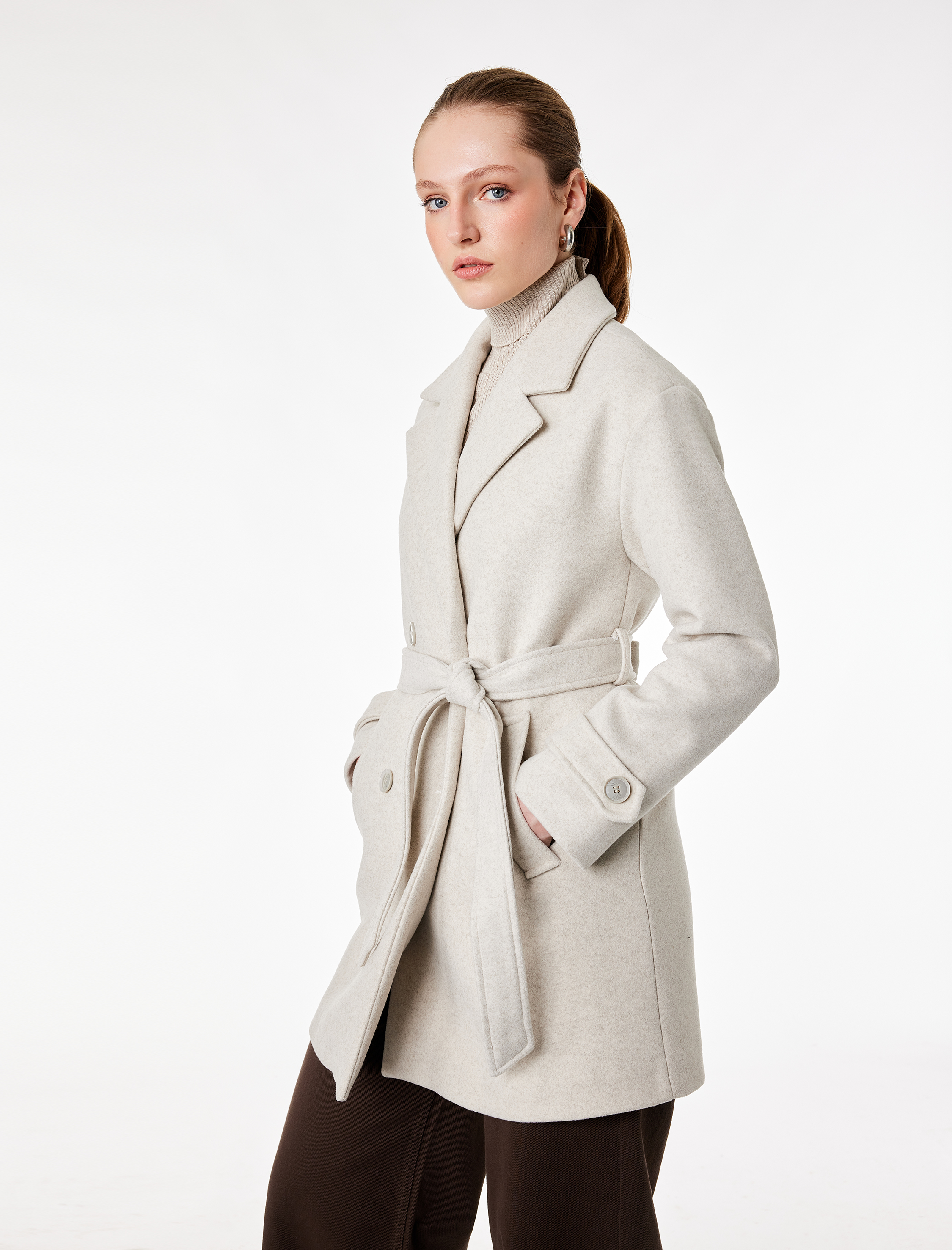   Uzun Kollu Cepli Kruvaze Kaşe Trenç Kaban