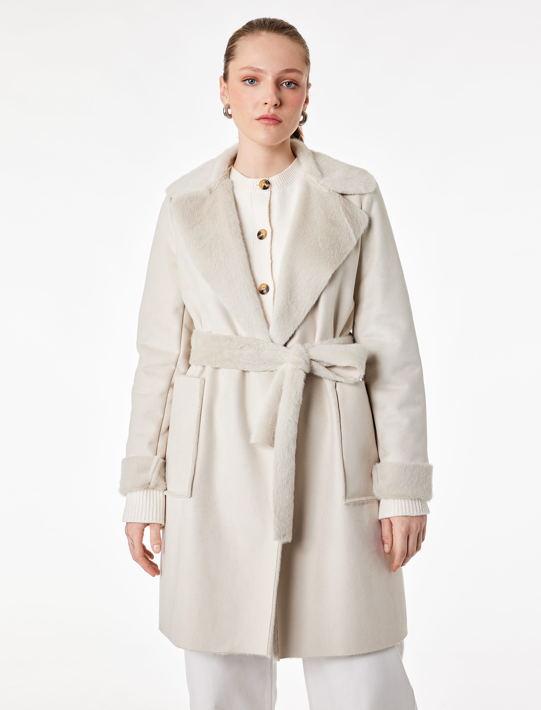   Uzun Kollu Cepli Kemerli Yakası Suni Kürklü Bonded Kaban