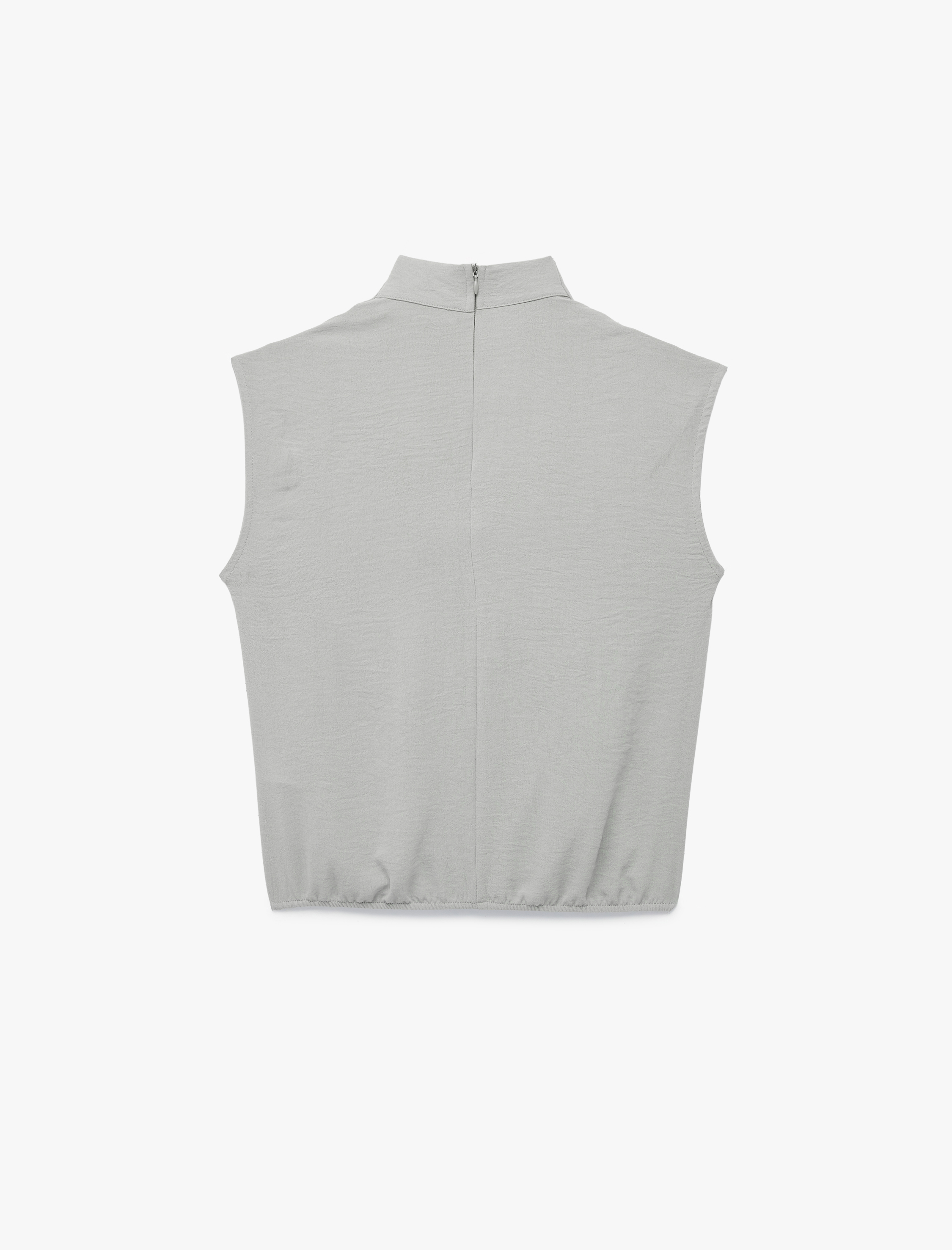   Aerobin Kumaş Dökümlü Yaka Kolsuz Bluz