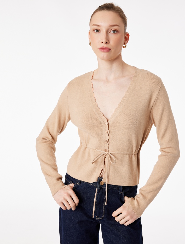  Belden Bağlama Detaylı Uzun Kollu Düğmeli V Yaka Triko Hırka