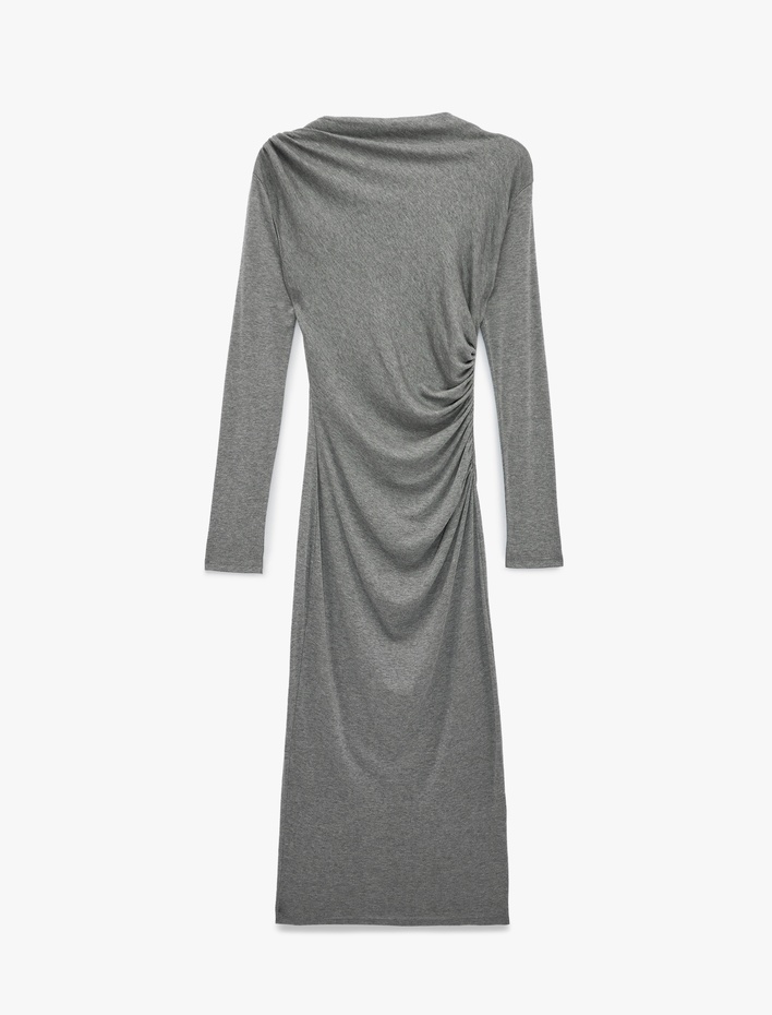  Slim Fit Uzun Kollu Yuvarlak Yaka Drapeli Kalem Midi Elbise