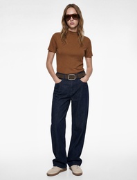 Modal Karışımlı Slim Fit Kısa Kollu Dik Yaka Tişört