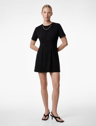 Bisiklet Yaka Kısa Kollu Zincir Detaylı Mini Elbise