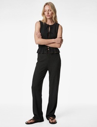 Bürümcük Kumaş Bisiklet Yaka Önden Bağlamalı Fiyonk Detaylı Kolsuz Bluz