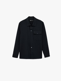 Regular Fit Viskon Karışımlı Kapaklı Cepli Klasik Yaka Uzun Kollu Gömlek