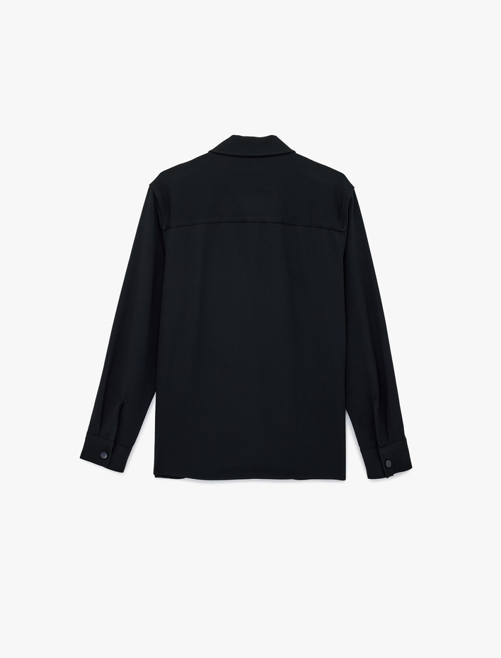  Regular Fit Viskon Karışımlı Kapaklı Cepli Klasik Yaka Uzun Kollu Gömlek