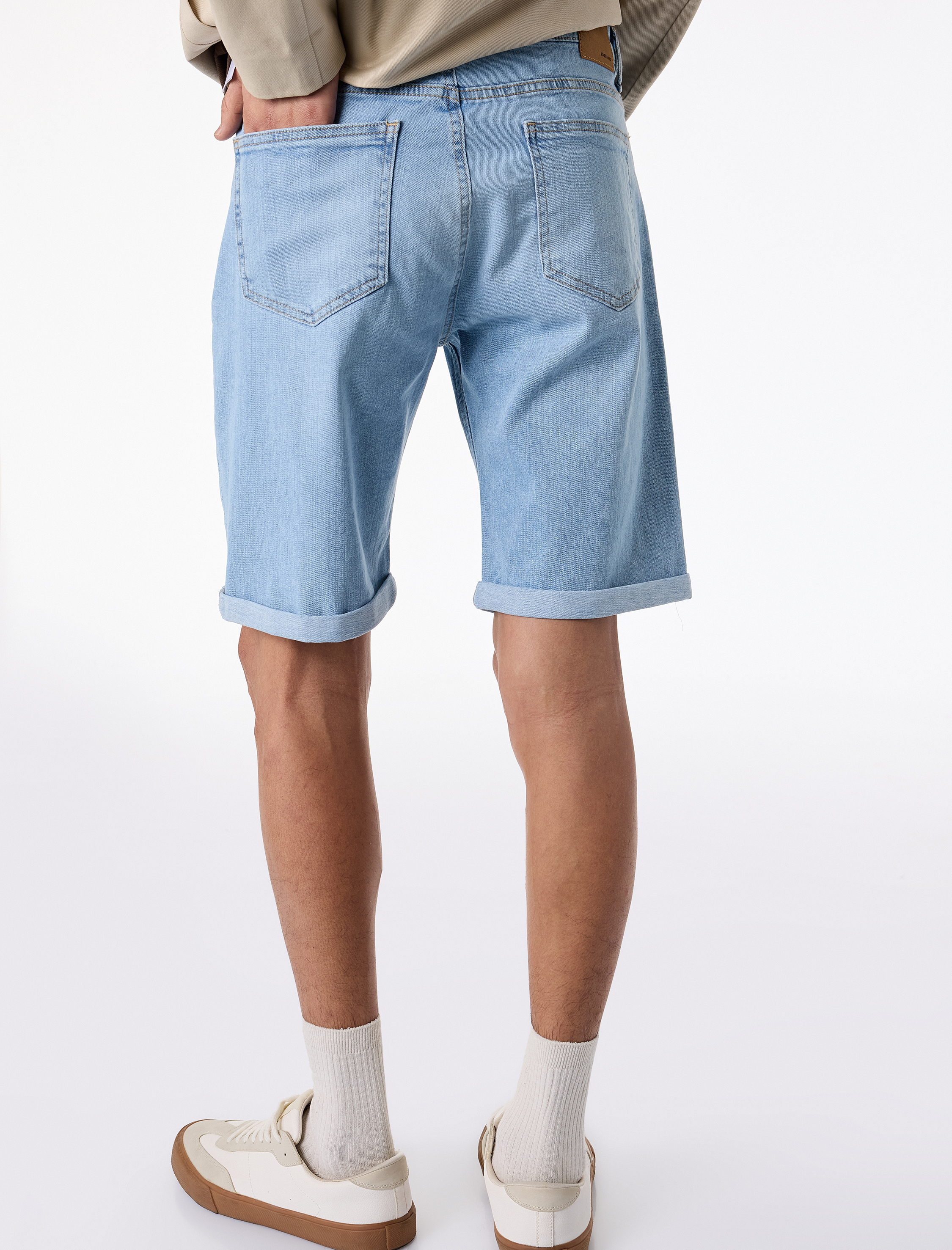   Pamuklu Cepli Bermuda Slim Fit Jean Şort