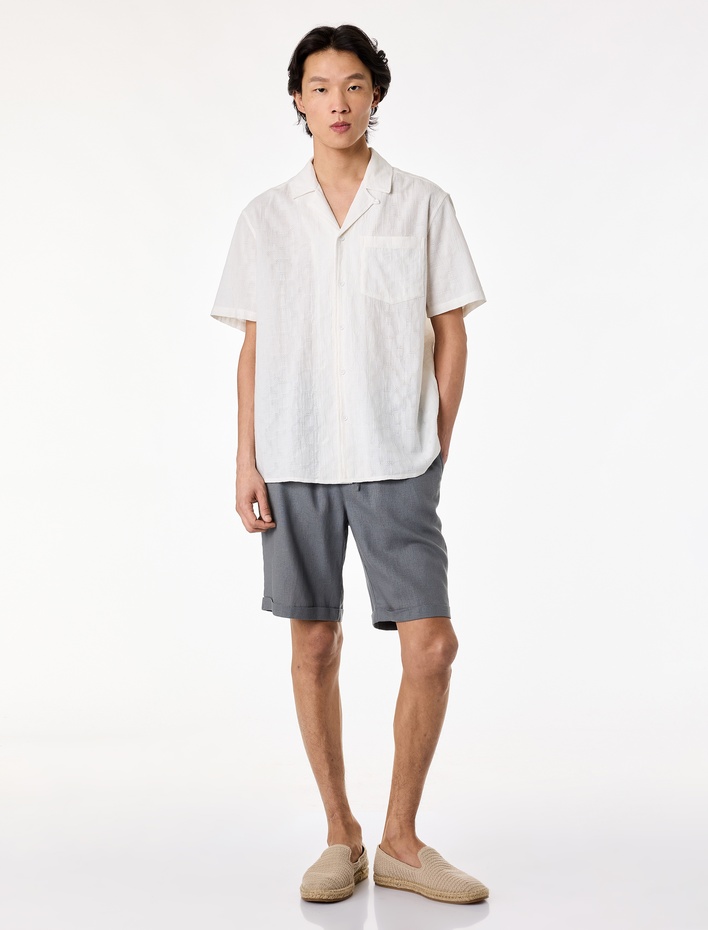  Regular Fit Kısa Kollu Cepli Pamuklu Devrik Yaka Gömlek