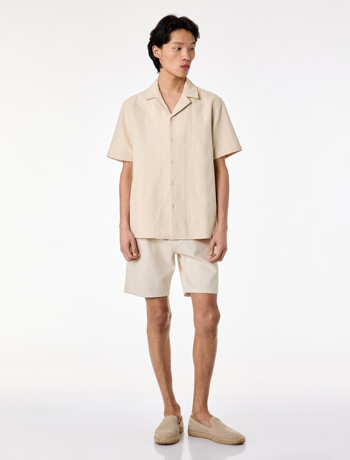  Regular Fit Cepli Dokulu Devrik Yaka Pamuklu Kısa Kollu Gömlek