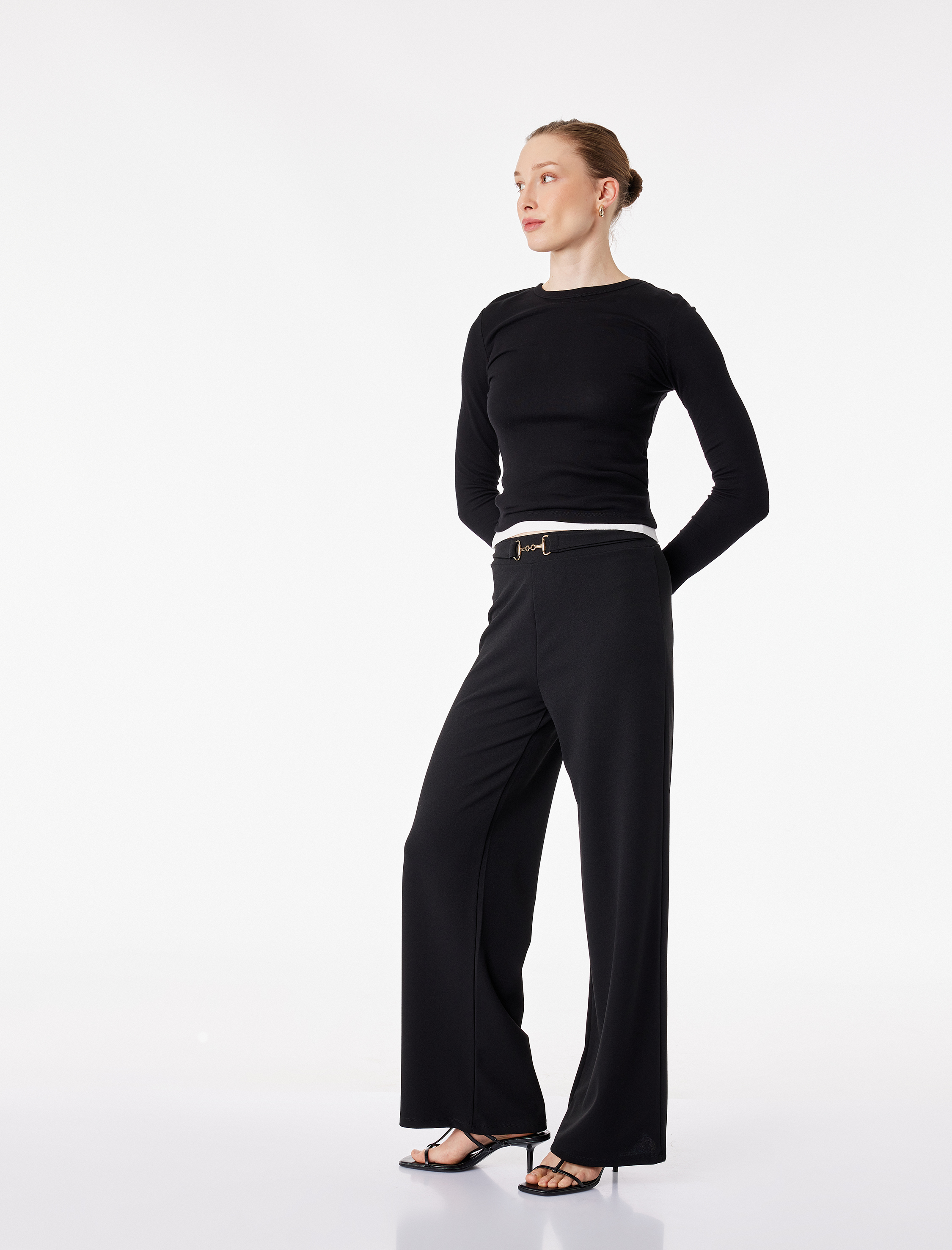   Krep Scuba Kumaş Kemer Detaylı Bol Paça Palazzo Pantolon