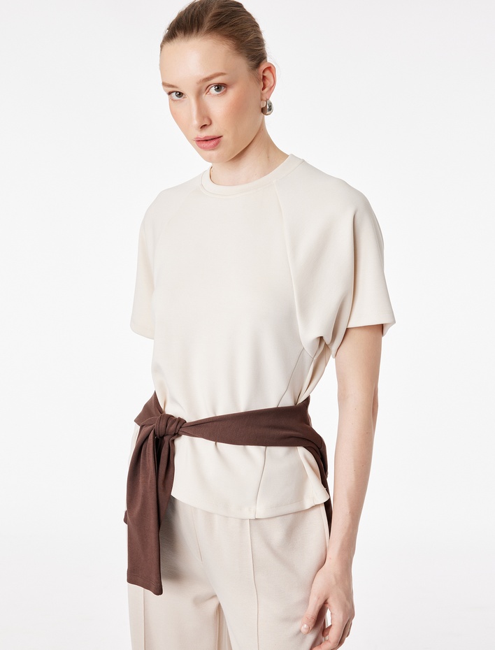  Modal Kumaş Rahat Kalıp Kısa Kollu Bisiklet Yaka Tişört