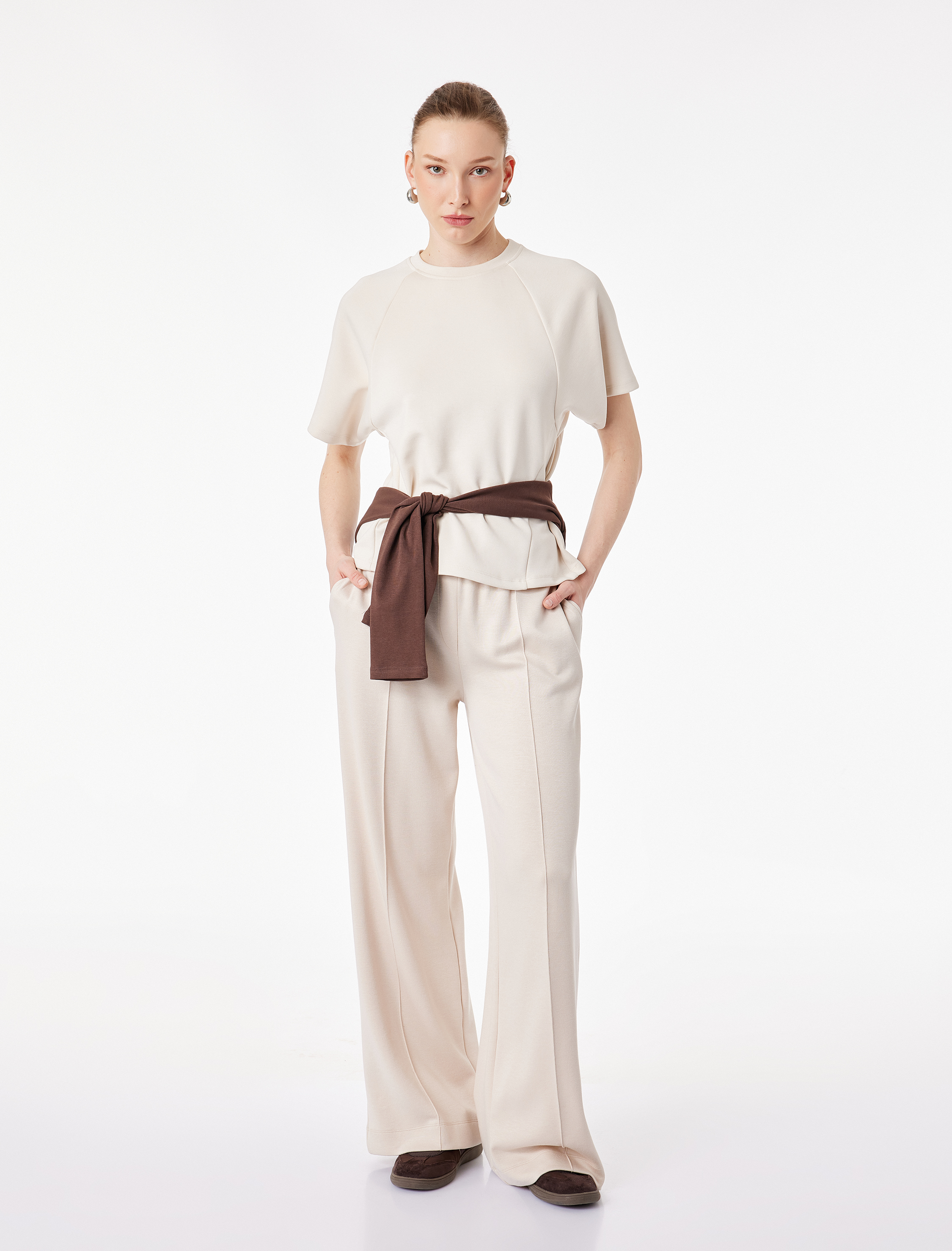   Modal Kumaş Rahat Kalıp Kısa Kollu Bisiklet Yaka Tişört