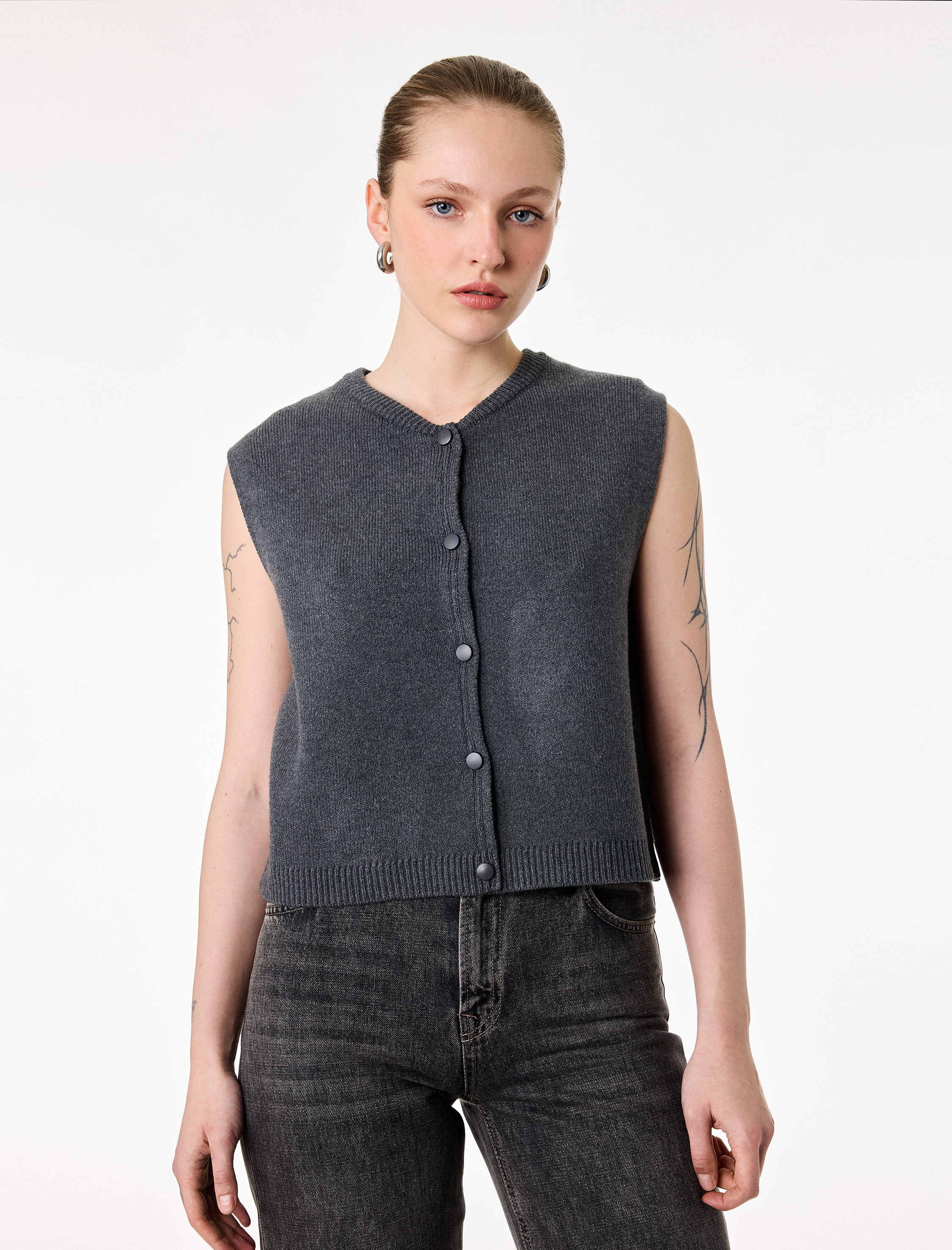   Düğmeli Kolej Yaka Triko Yelek