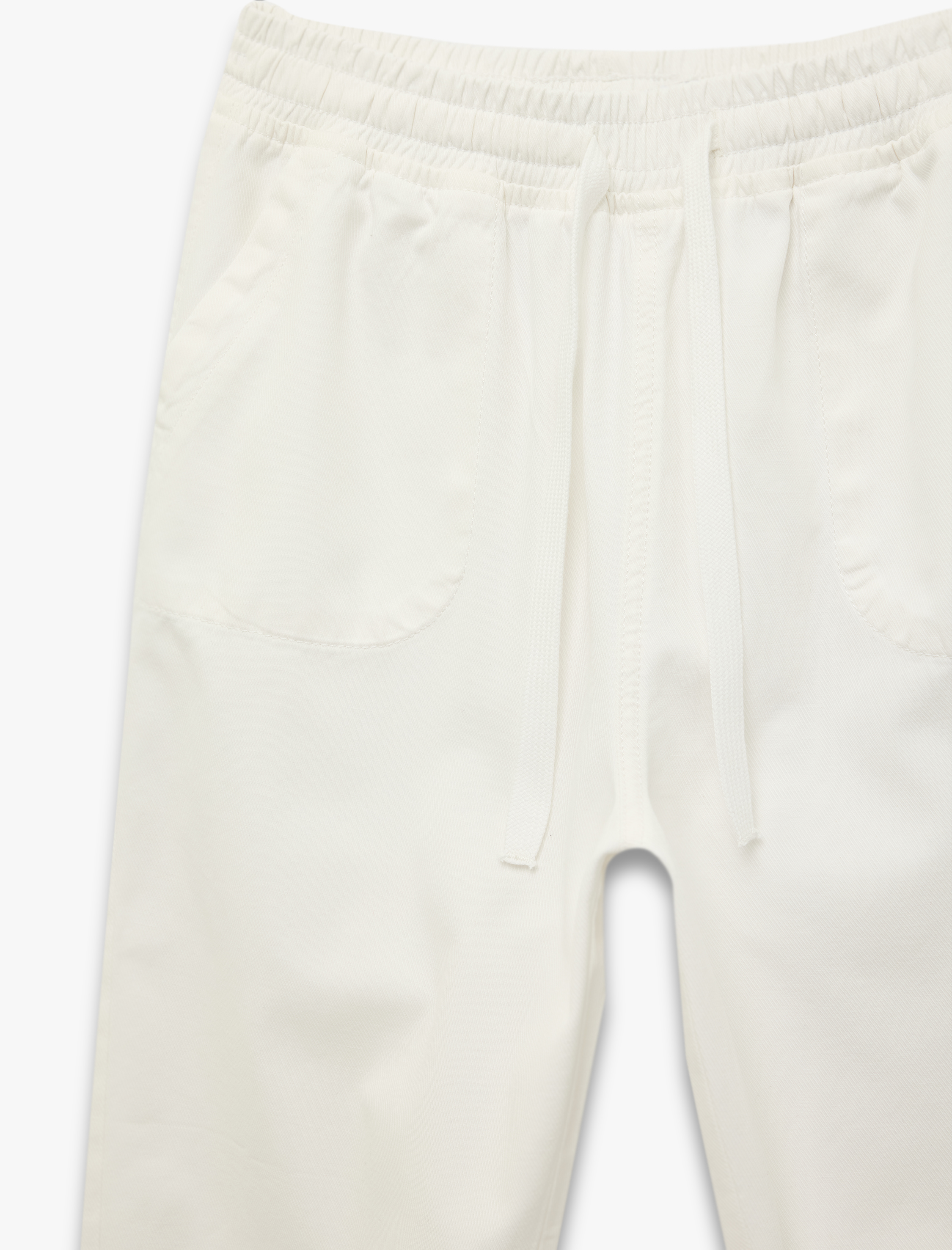   Pamuklu Rahat Kalıp Beli Bağcıklı Eşofman Görünümlü Balon Pantolon