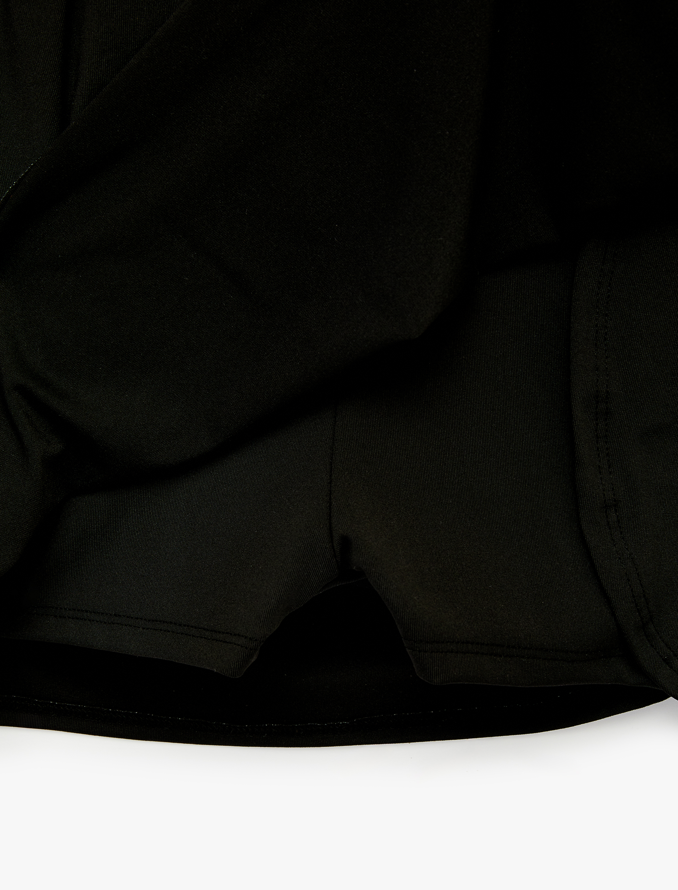   Yüksek Bel Bağlama Detaylı Mini Spor Şort Etek